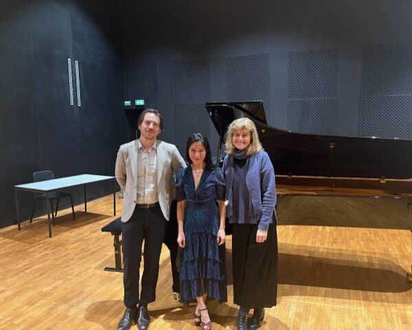 At the Conservatoire National Supérieur de Musique et de Danse de Paris, judges Nathanaël Gouin, Quynh Nguyen, and Anne-Lise Gastaldi.